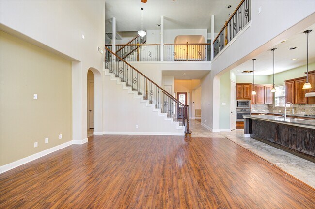 Building Photo - 9230 Hernshead Ln