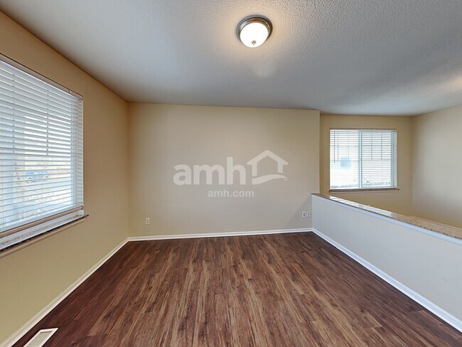 Building Photo - 10936 E 112th Pl