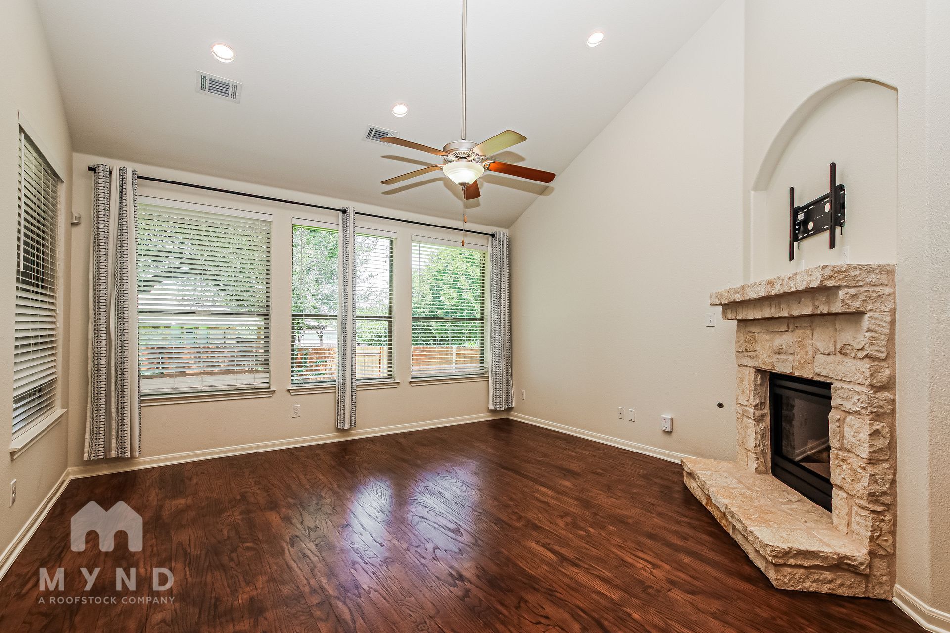 Building Photo - 5501 Sendero Springs Dr