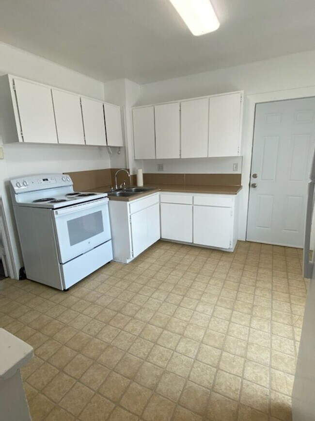 Building Photo - Charming 3 bed/1 bath home in Wenatchee!