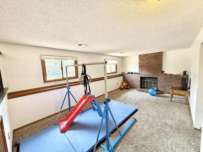 Building Photo - 1142 Silver Fir Dr