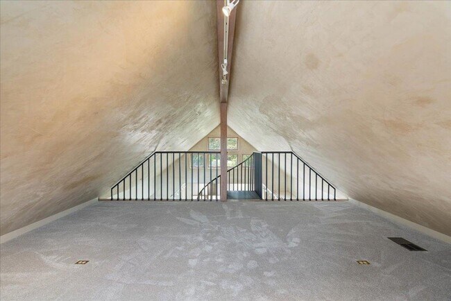 Building Photo - 24736 Travis Lakeside Cove