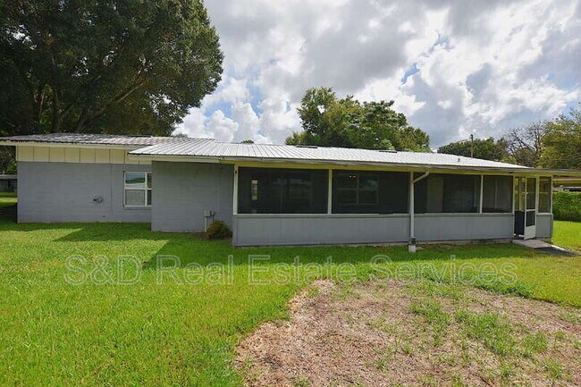 Building Photo - 561 Lake Bonny Dr E