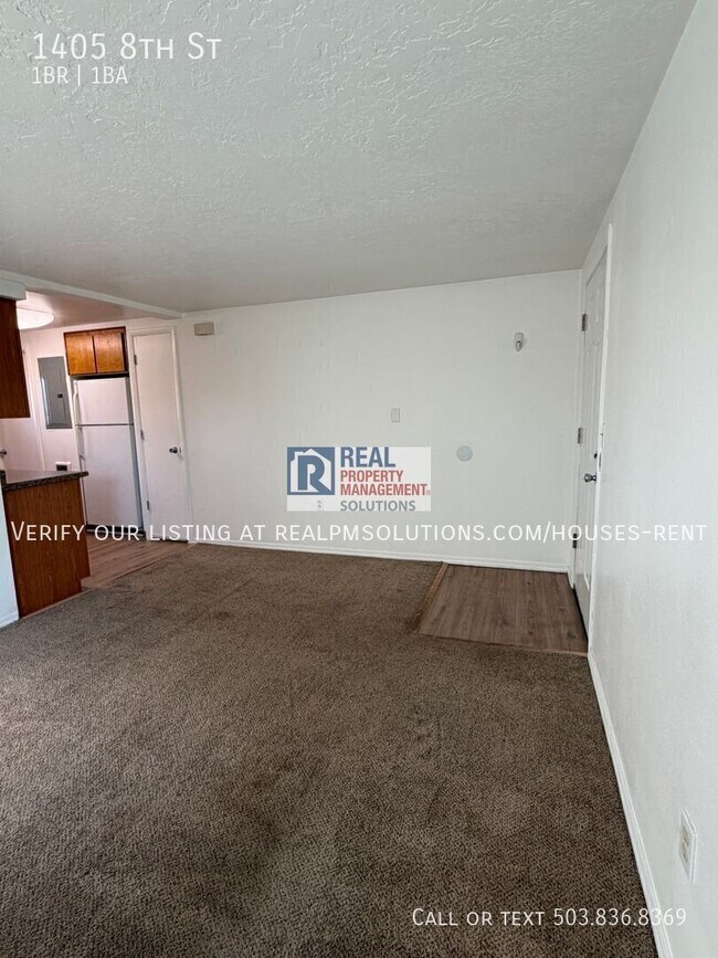 Building Photo - 1405 8th St