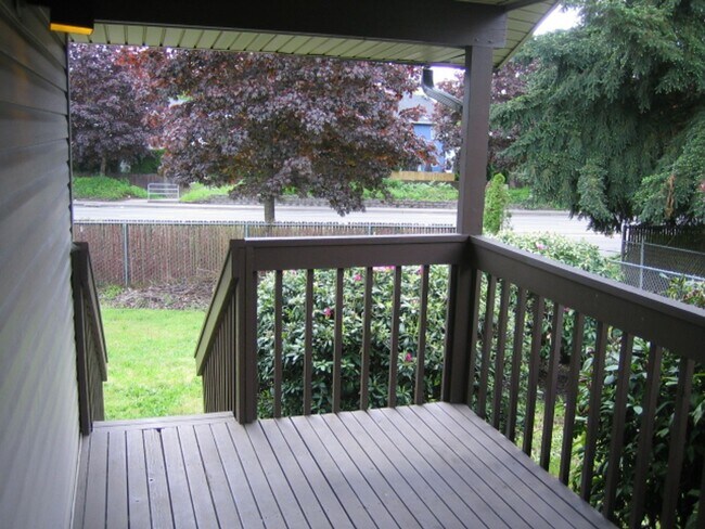 Building Photo - 5044 Summerfield Dr SE
