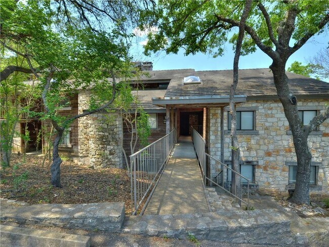 Primary Photo - 8200 Neely Dr