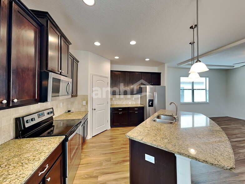 Building Photo - 11818 Winterset Cove Dr