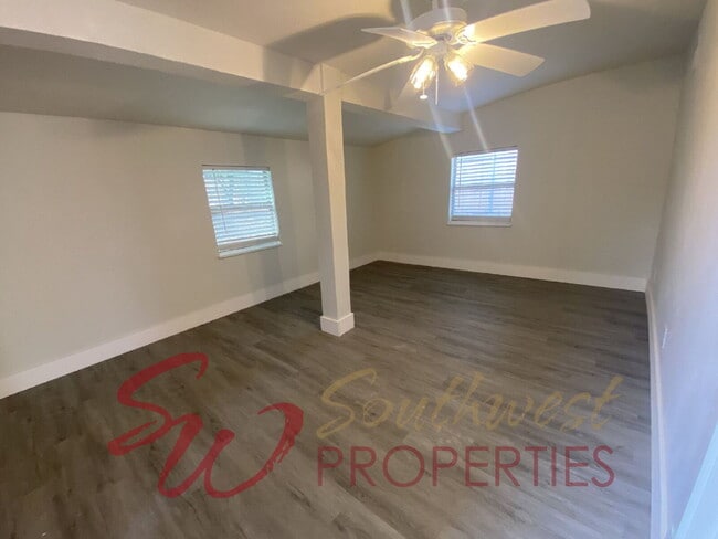 Building Photo - 1 bed, 1 bath rental close to City Park