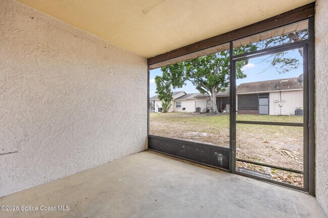 Building Photo - 1514 Clearlake Rd