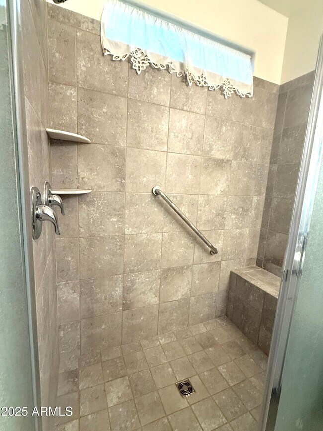 Building Photo - 3923 E Desert Broom Dr