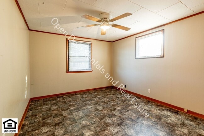 Building Photo - 3 bedroom home now available