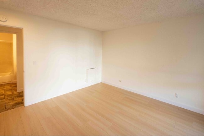 Building Photo - 3845 Harrison St