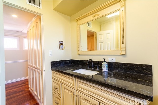 Building Photo - 1100 Wardman Dr
