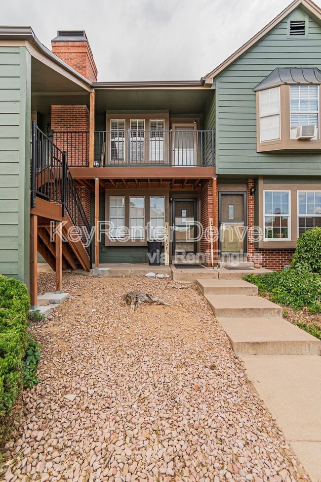 Primary Photo - 17315 E Rice Cir