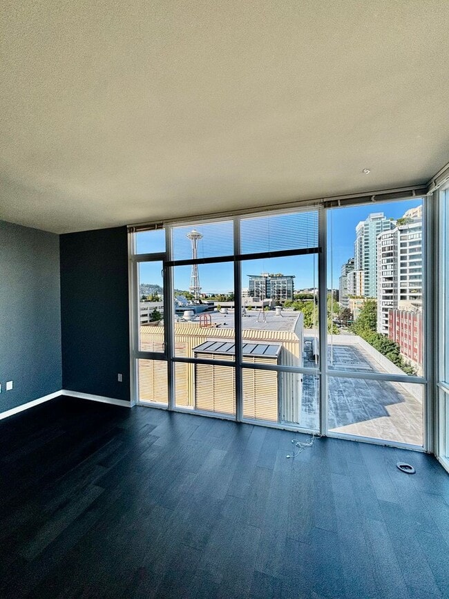 Building Photo - $2000.00 rent credit available, TOP FLOOR PENTHOUSE, Views Galore!!!
