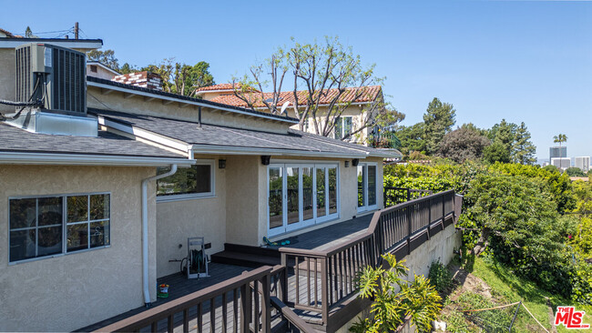 Building Photo - 14563 Round Valley Dr