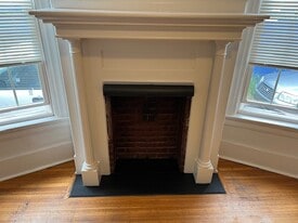 Building Photo - 114 Asbury St
