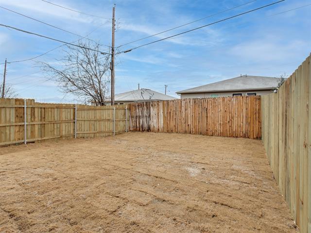 Building Photo - 3207 Karen St