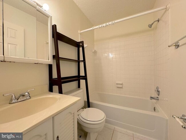 Building Photo - 9021 Tyler Ct