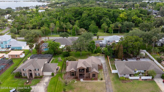 Building Photo - 105 Brookhill Dr