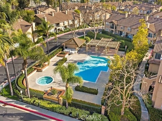 Building Photo - 17 Destiny Way