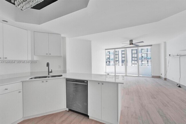 Building Photo - 8911 Collins Ave