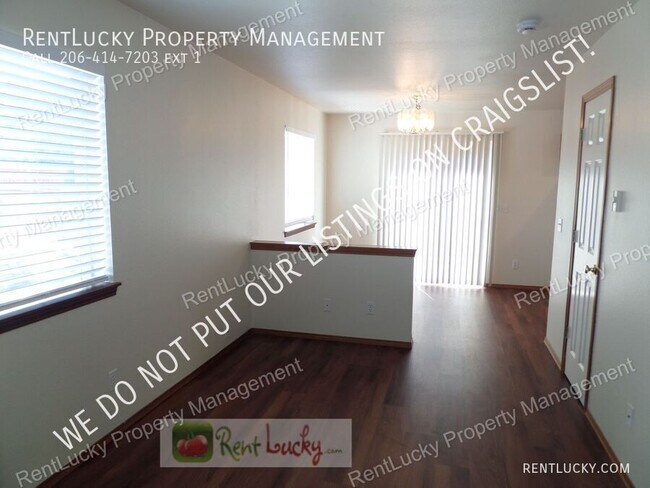 Building Photo - 1516 S Puget Dr