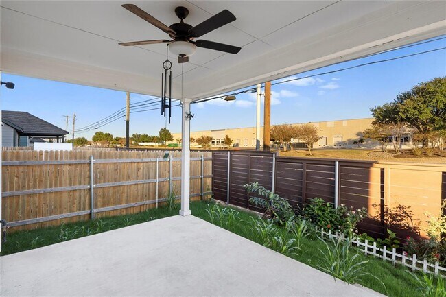 Building Photo - 15701 Oglethorpe Dr