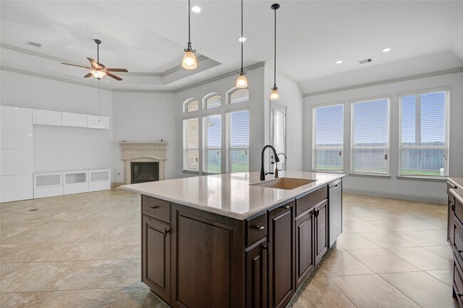 Building Photo - 1644 Longwood Glen Ln