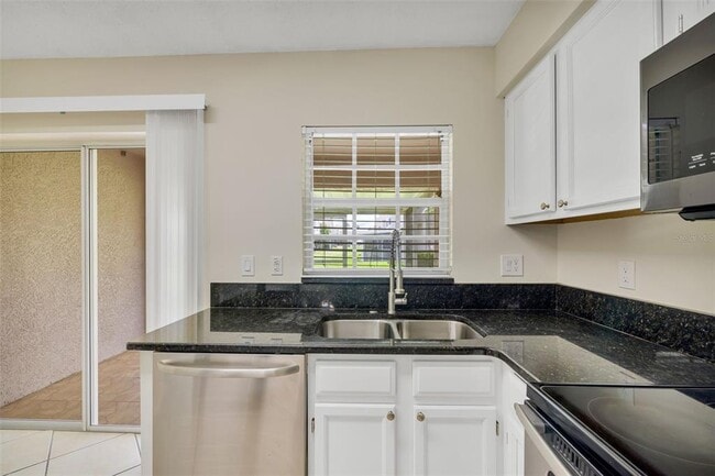 Building Photo - 632 Kensington Lake Cir