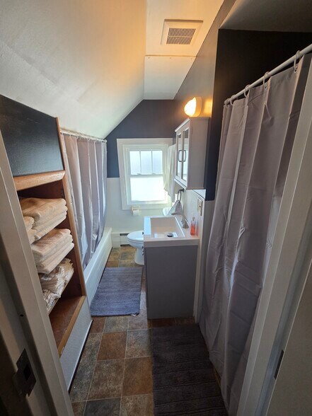 Building Photo - 335 Shakopee Ave E