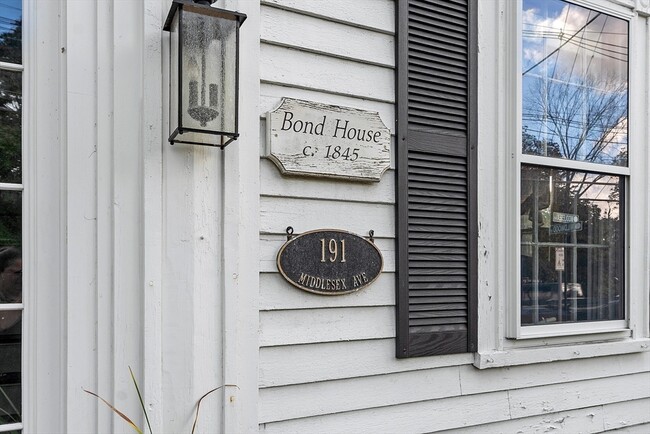 Building Photo - 191 Middlesex Ave
