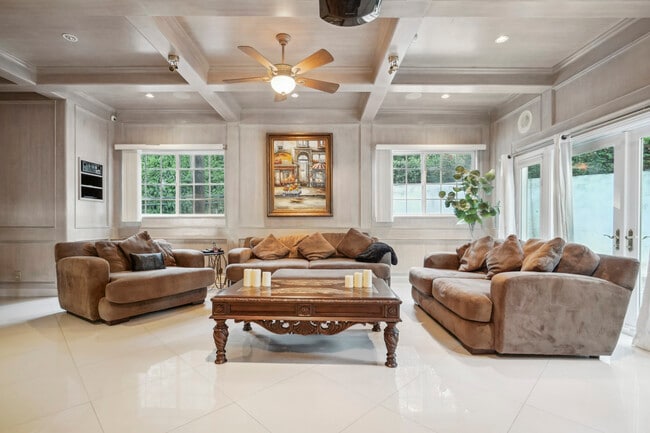 Building Photo - 3511 Berry Dr