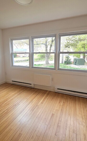 Building Photo - 35 Springside Ave