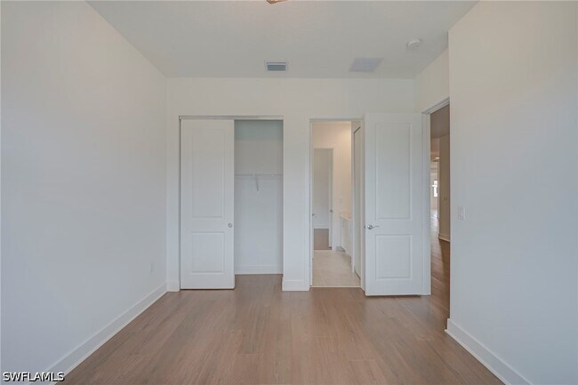 Building Photo - 5114 Panella Ave