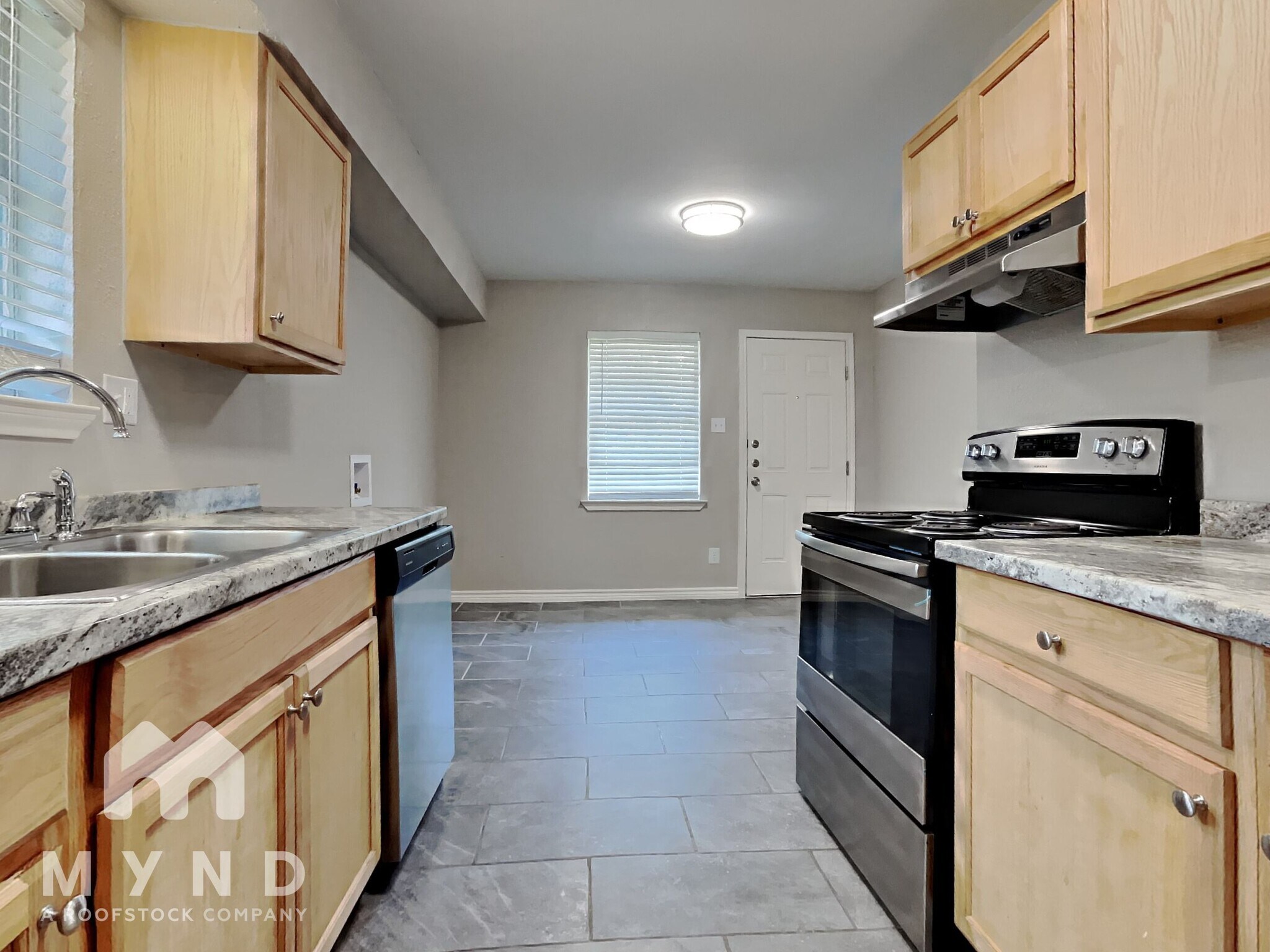 Building Photo - 1307 Cardinal Dr