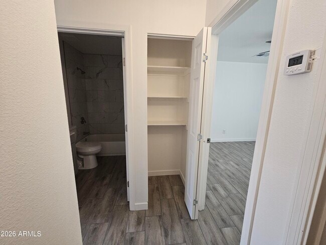 Building Photo - 4731 E Caballero St