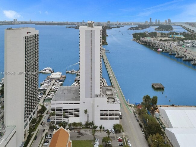 Building Photo - 555 NE 15th St