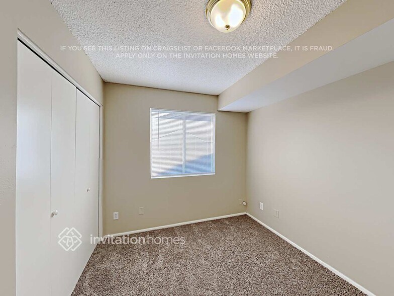 Building Photo - 8437 W Turney Ave