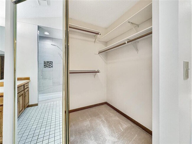 Building Photo - 15612 Canyon Ridge
