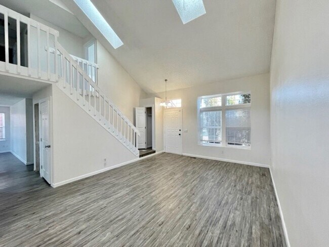 Building Photo - Renovated 2 Story Briargate Home with 3 Be...