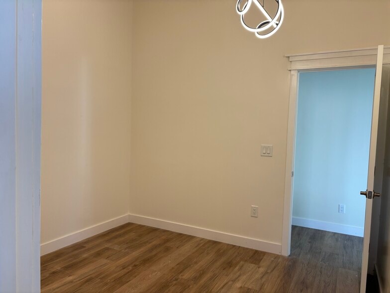 Building Photo - 73-4583 Kukuki St