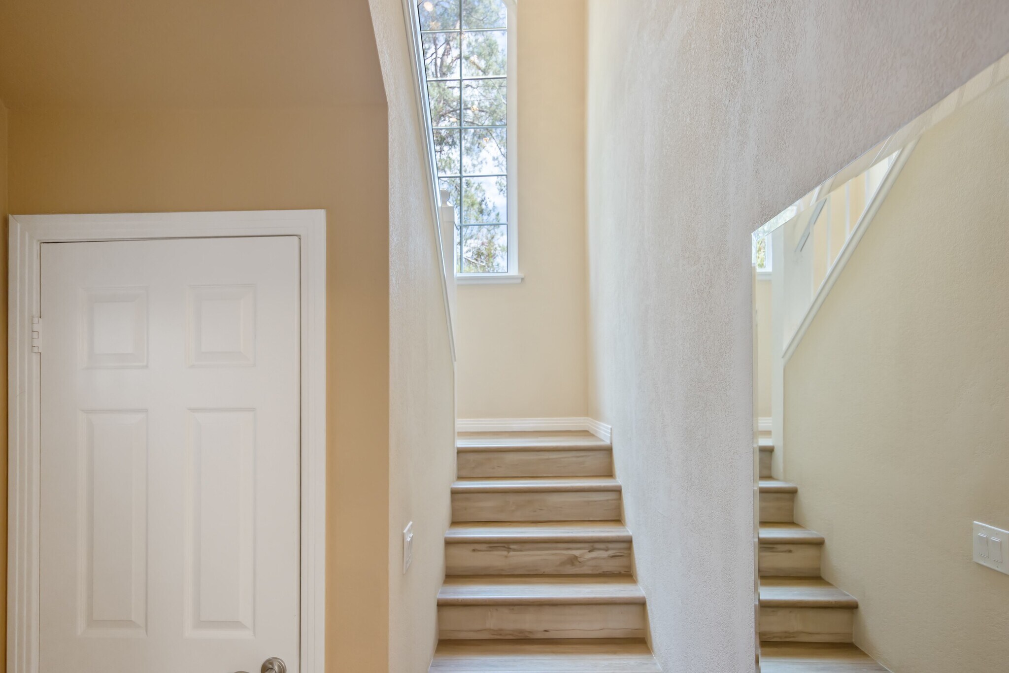 Building Photo - 5530 Spanish Oak Ln