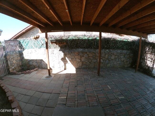 Building Photo - 2241 Seagull Dr