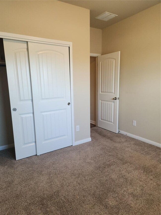 Building Photo - 2023 Birkby Ct