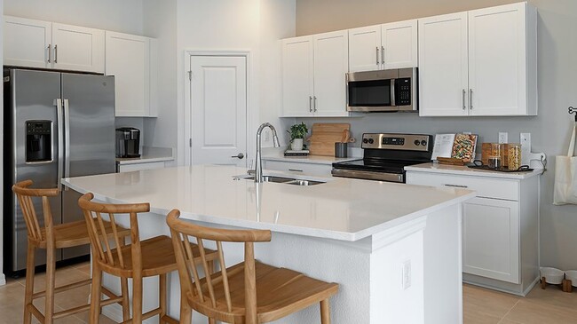 Building Photo - 15104 Cuzcorro Ct