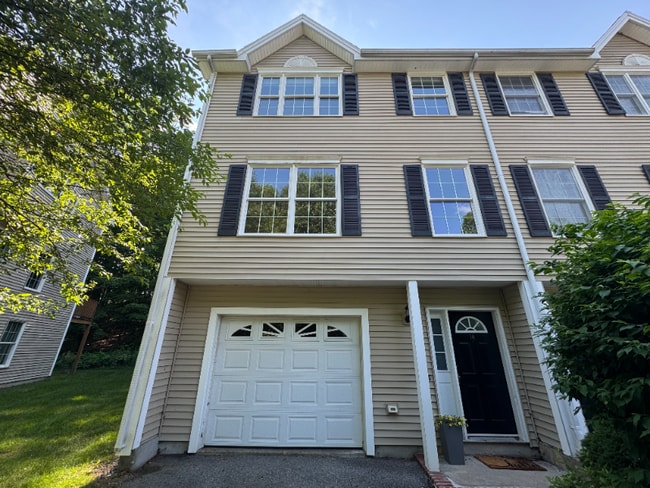 Primary Photo - 14 Woodside Dr
