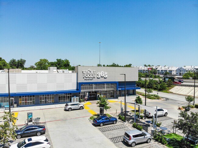 Building Photo - 307 Quitman St
