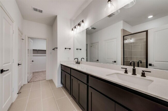 Building Photo - 2512 Lemon Mint Ln