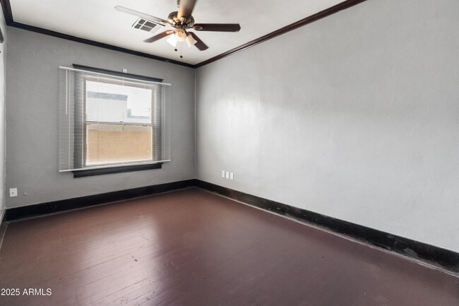 Building Photo - 122 N 9th Ave